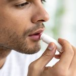 5 Langkah Sederhana Merawat Bibir untuk Pria